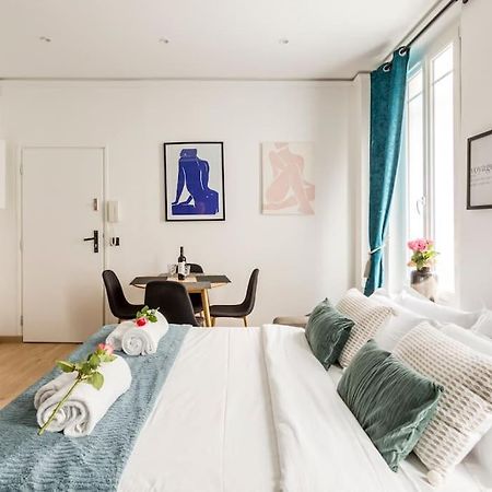 Suite Paris, Tour Eiffel, Champs Elysees Екстериор снимка