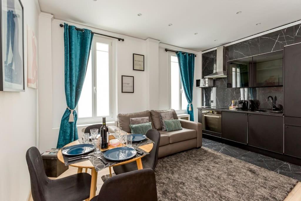 Suite Paris, Tour Eiffel, Champs Elysees Екстериор снимка