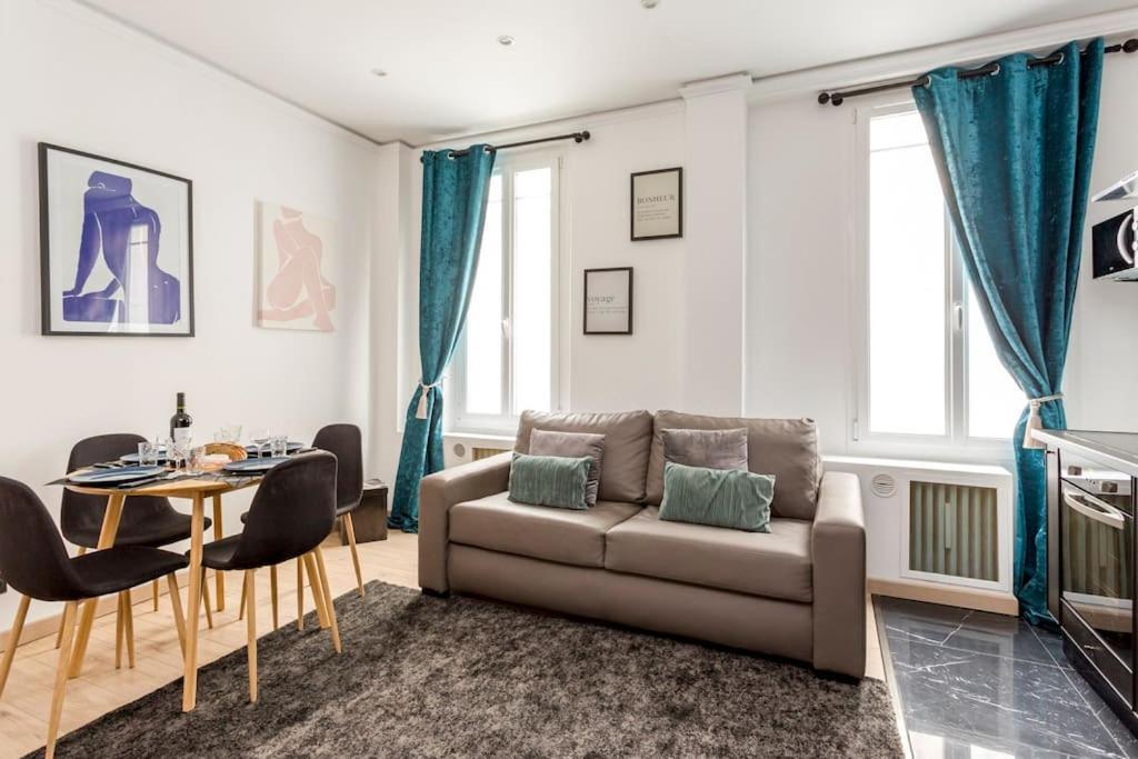 Suite Paris, Tour Eiffel, Champs Elysees Екстериор снимка